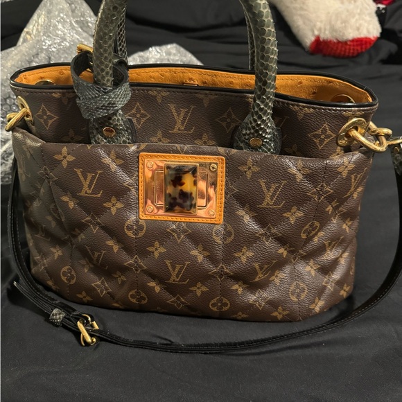 Rare & Limited Edition Monogram Etoile Exotique Tote GM - Picture 3 of 13